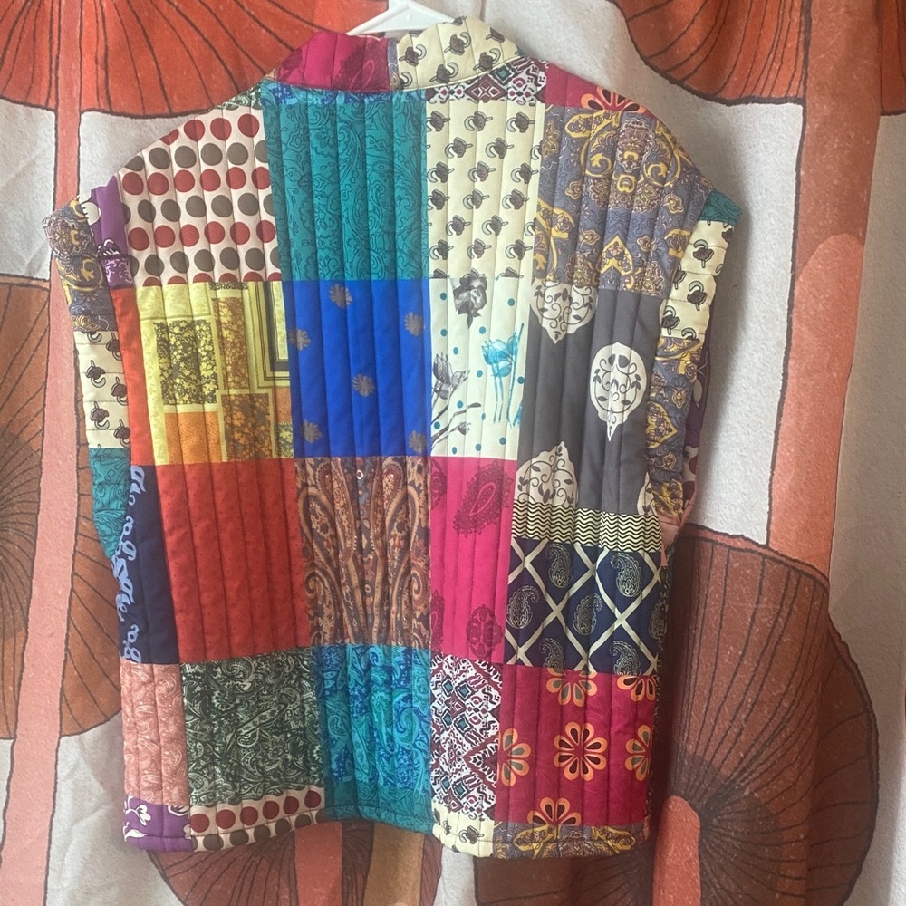 Patchwork Quilted Vest - image 6